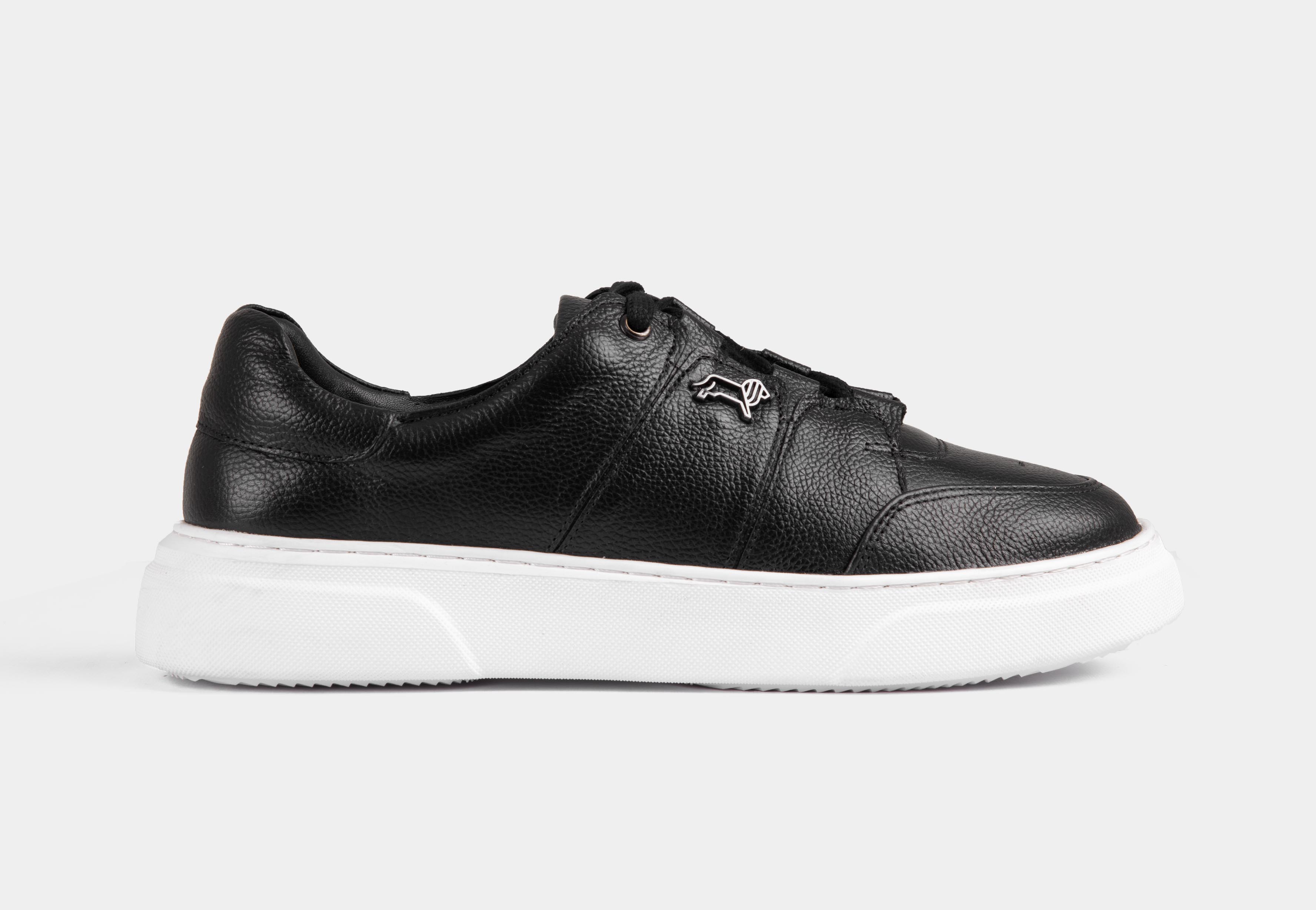vasco | black pebble