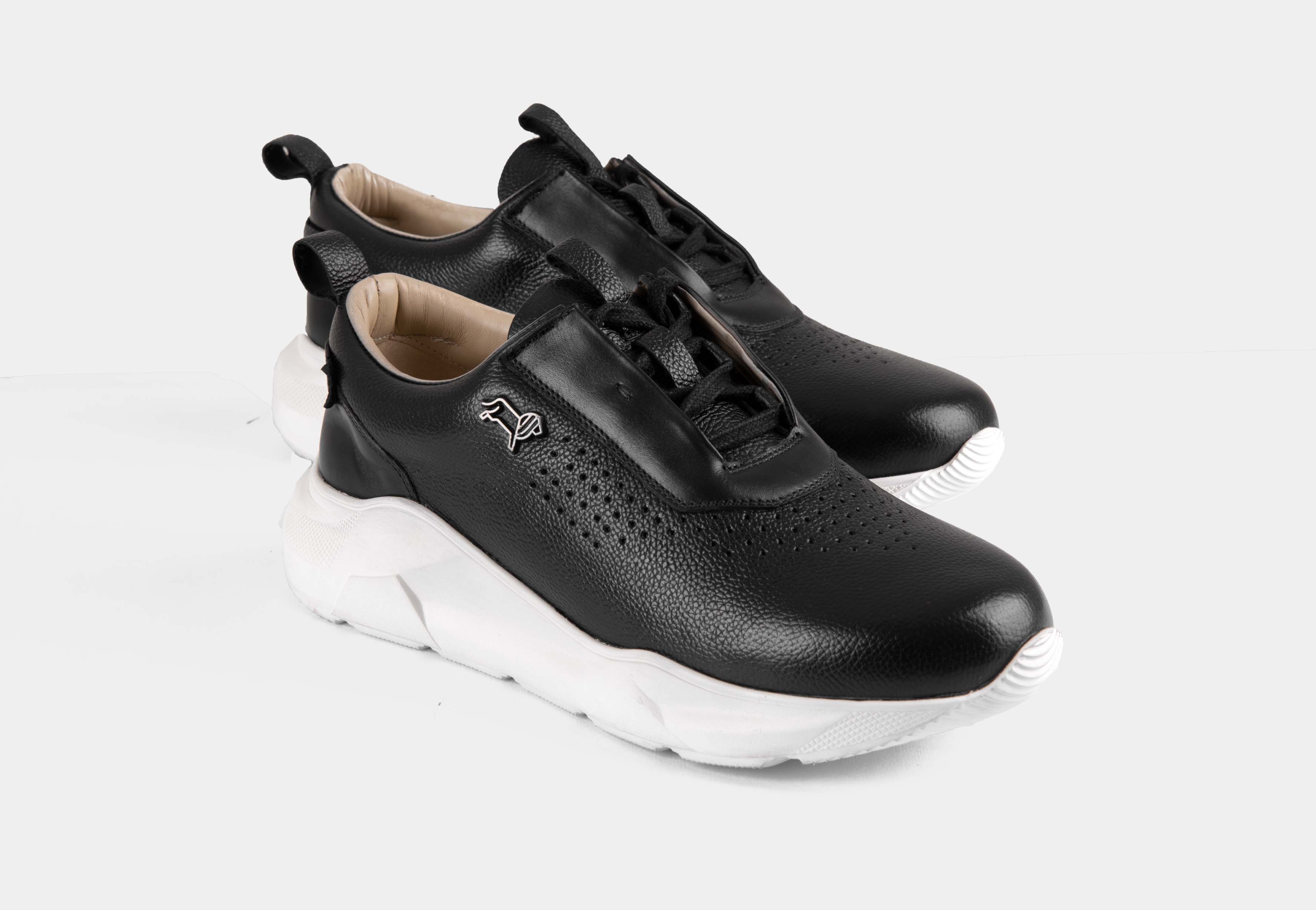 Arine Black | Leather Sneaker