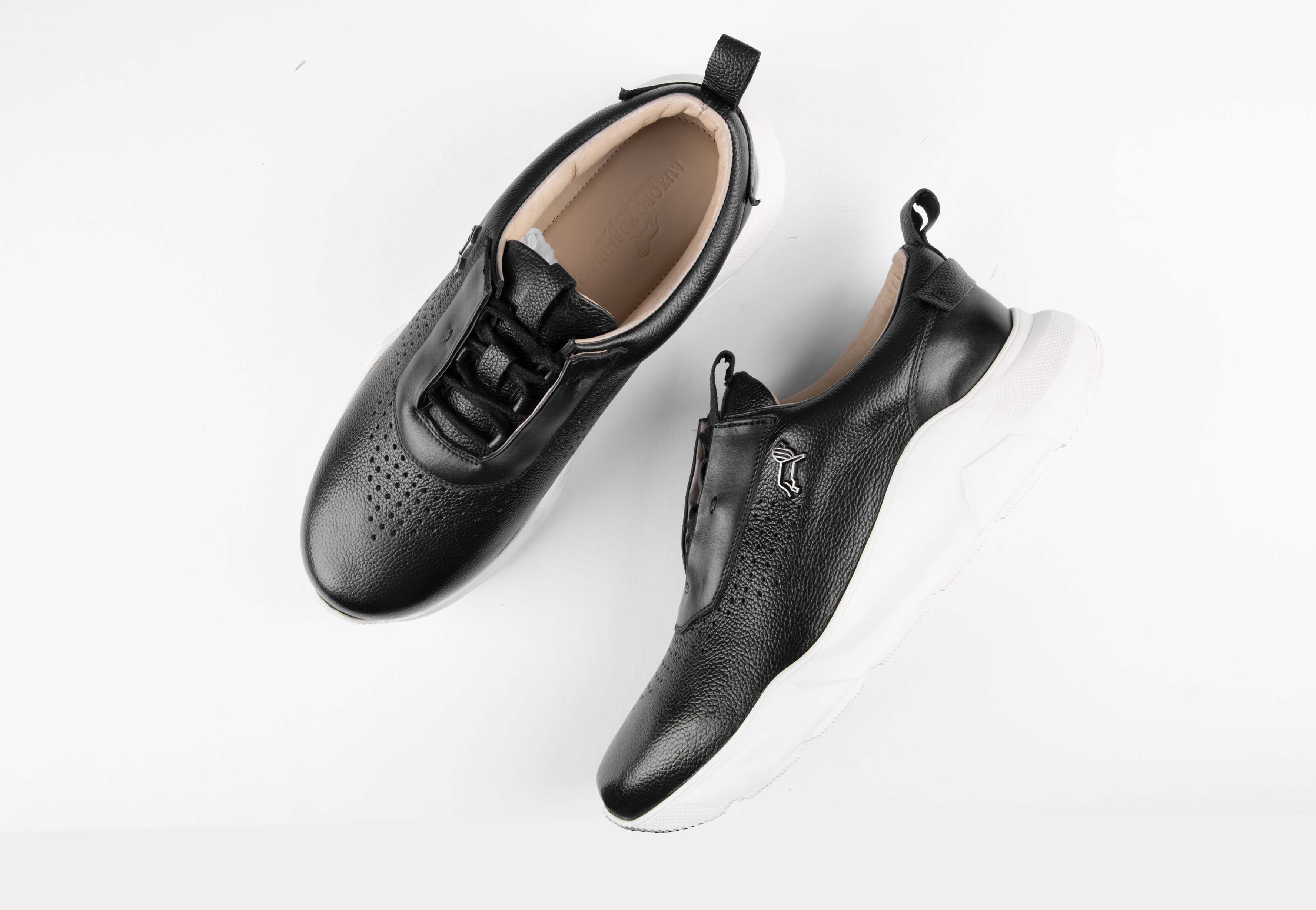 Arine Black | Leather Sneaker