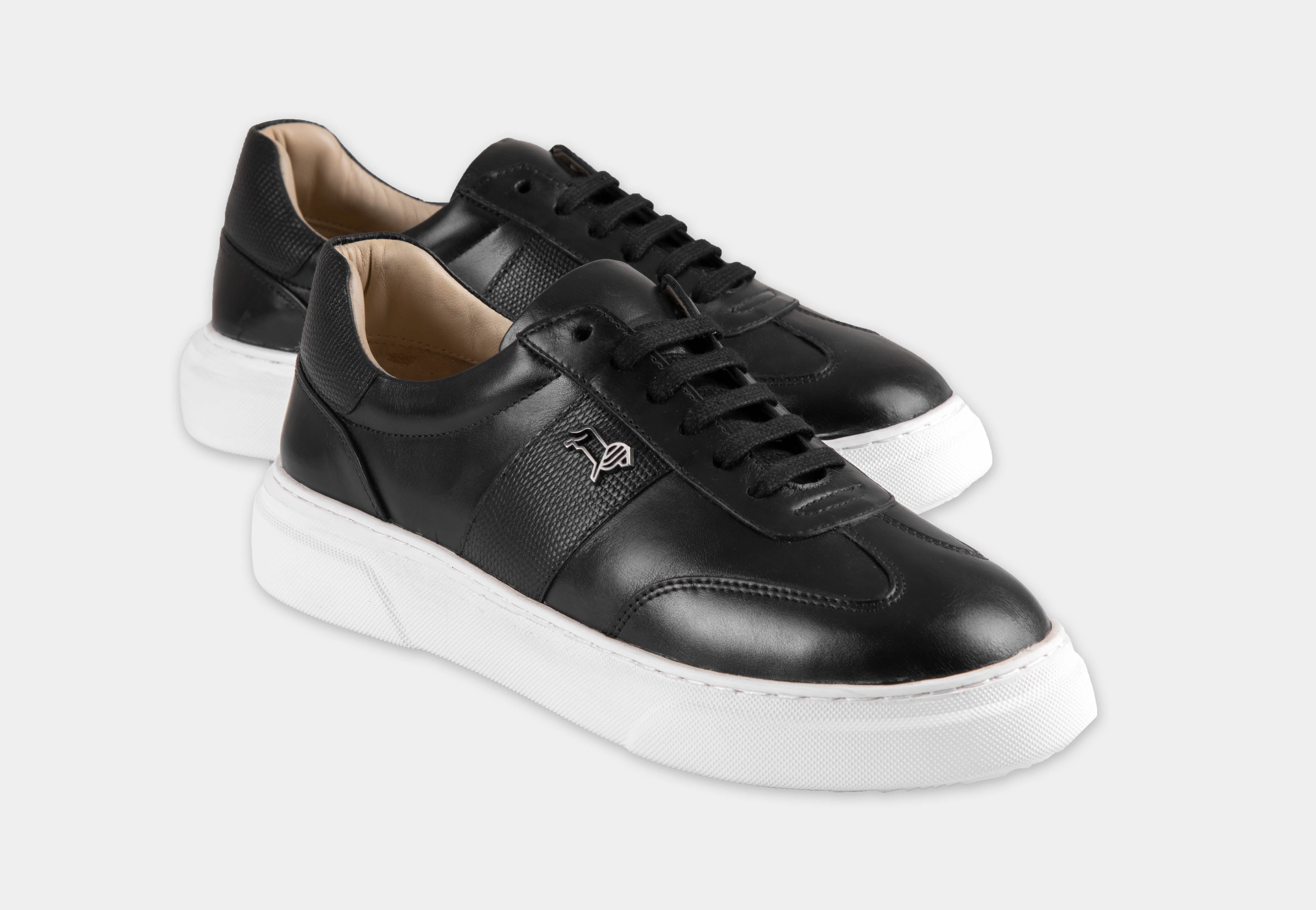 Iniego Black