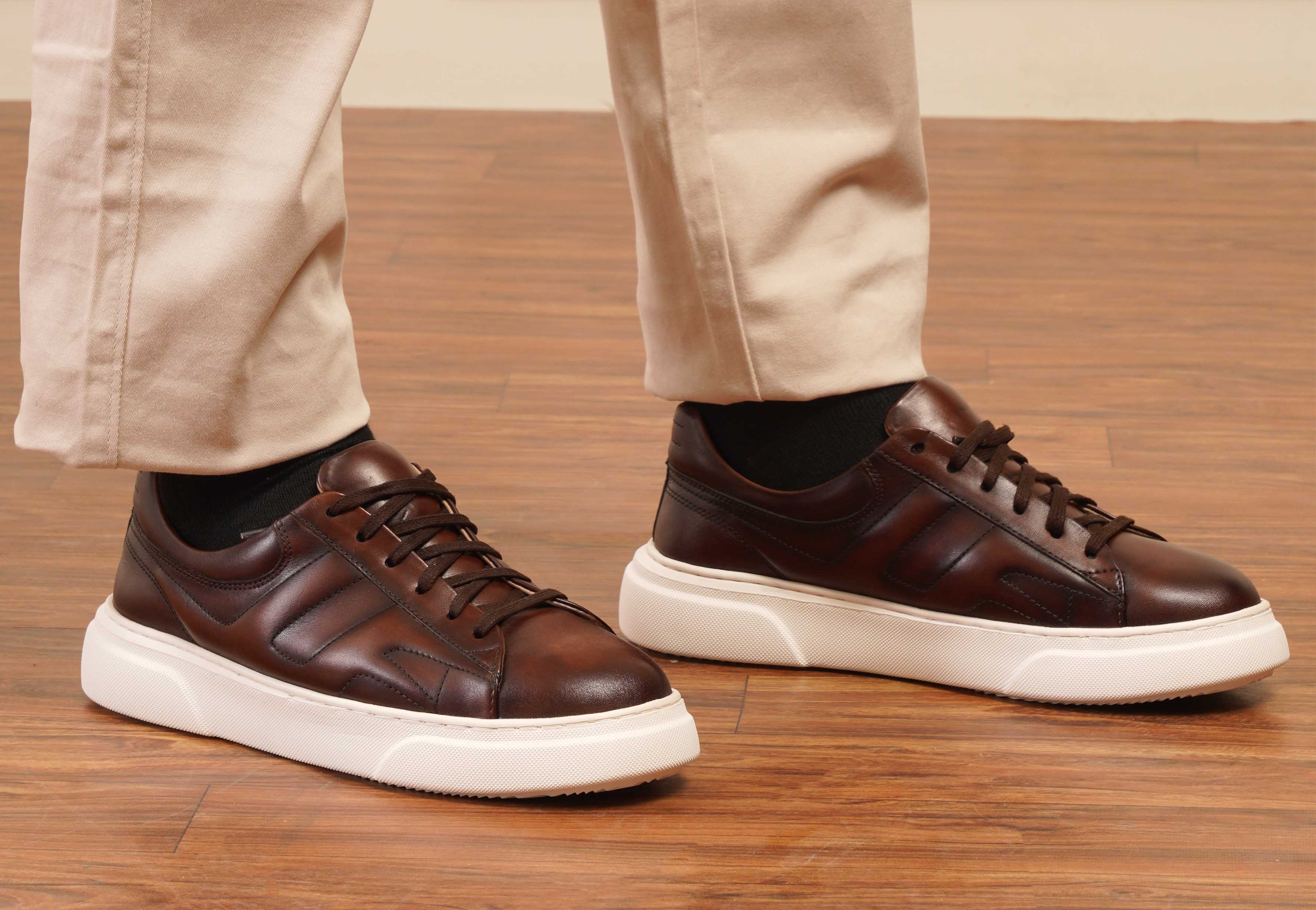 Luxoro Signature | Brown