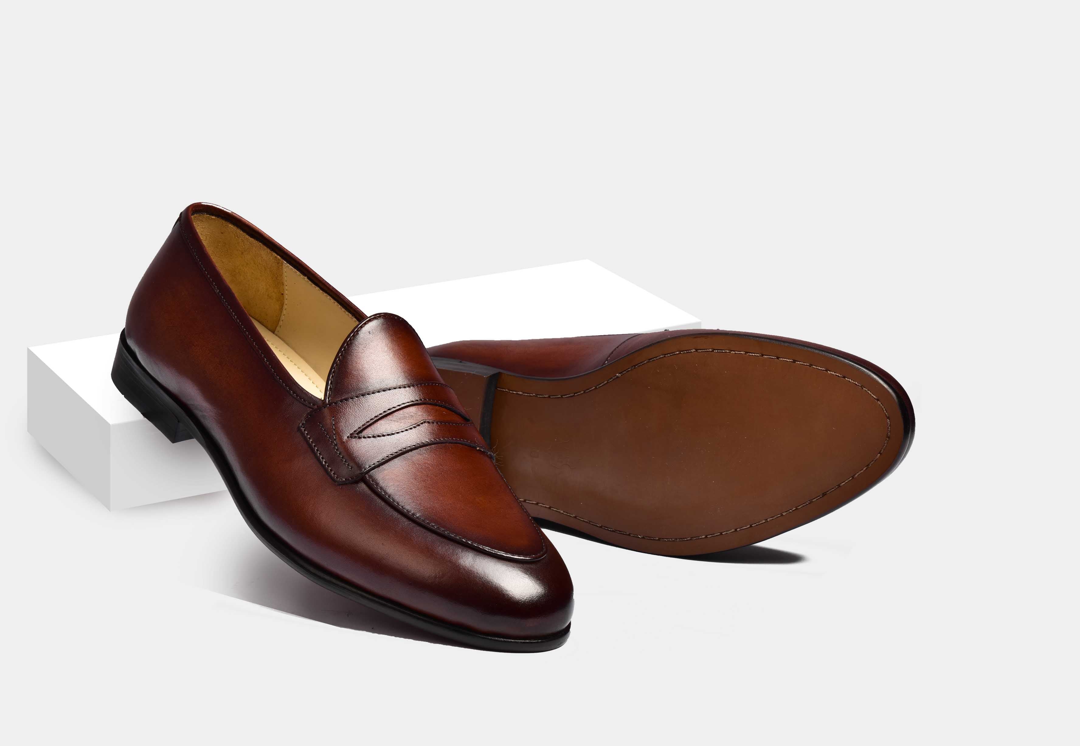 ARNO | Brown Patina With Grand Penny (SALE)