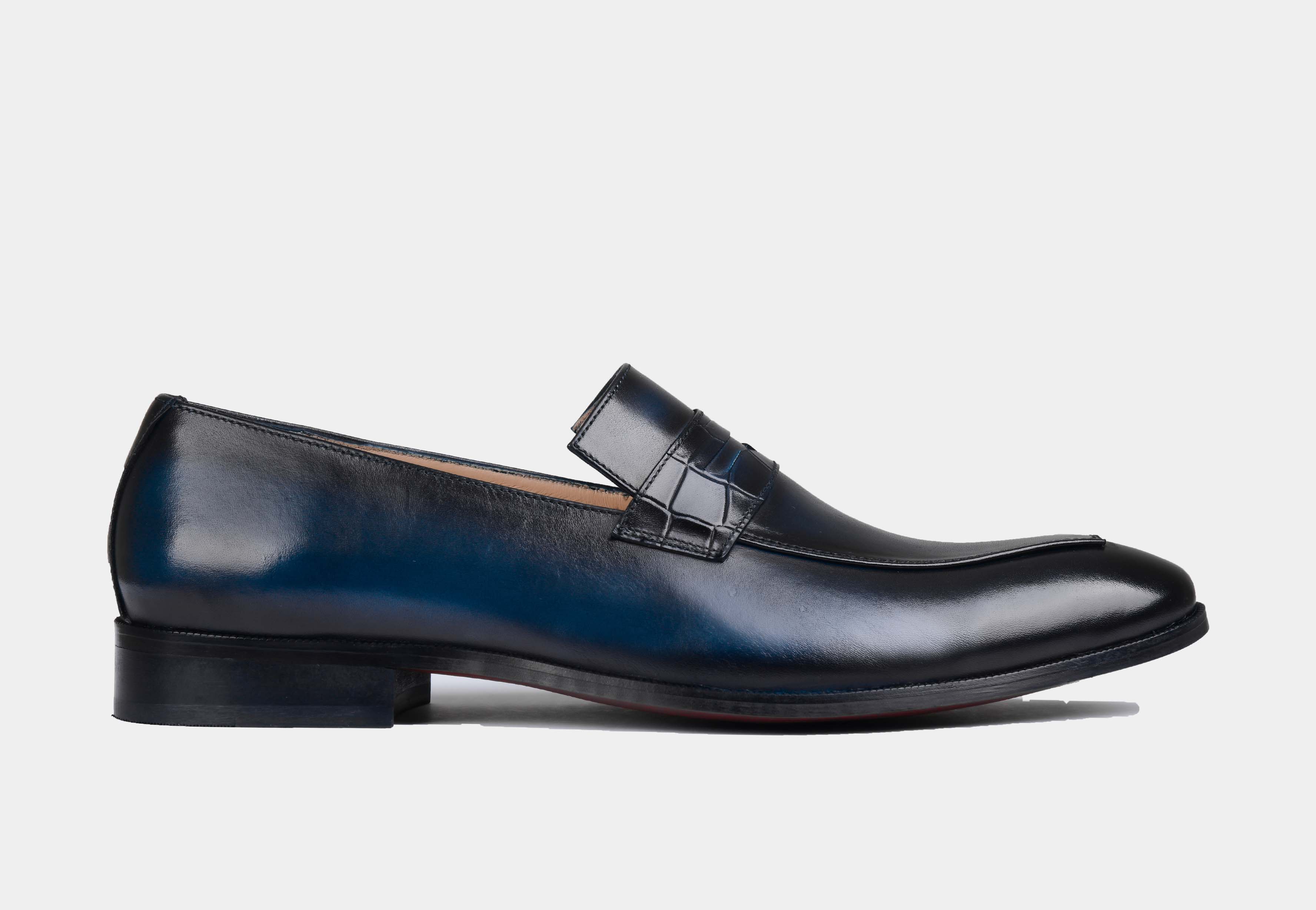 LUCERO BLUE
