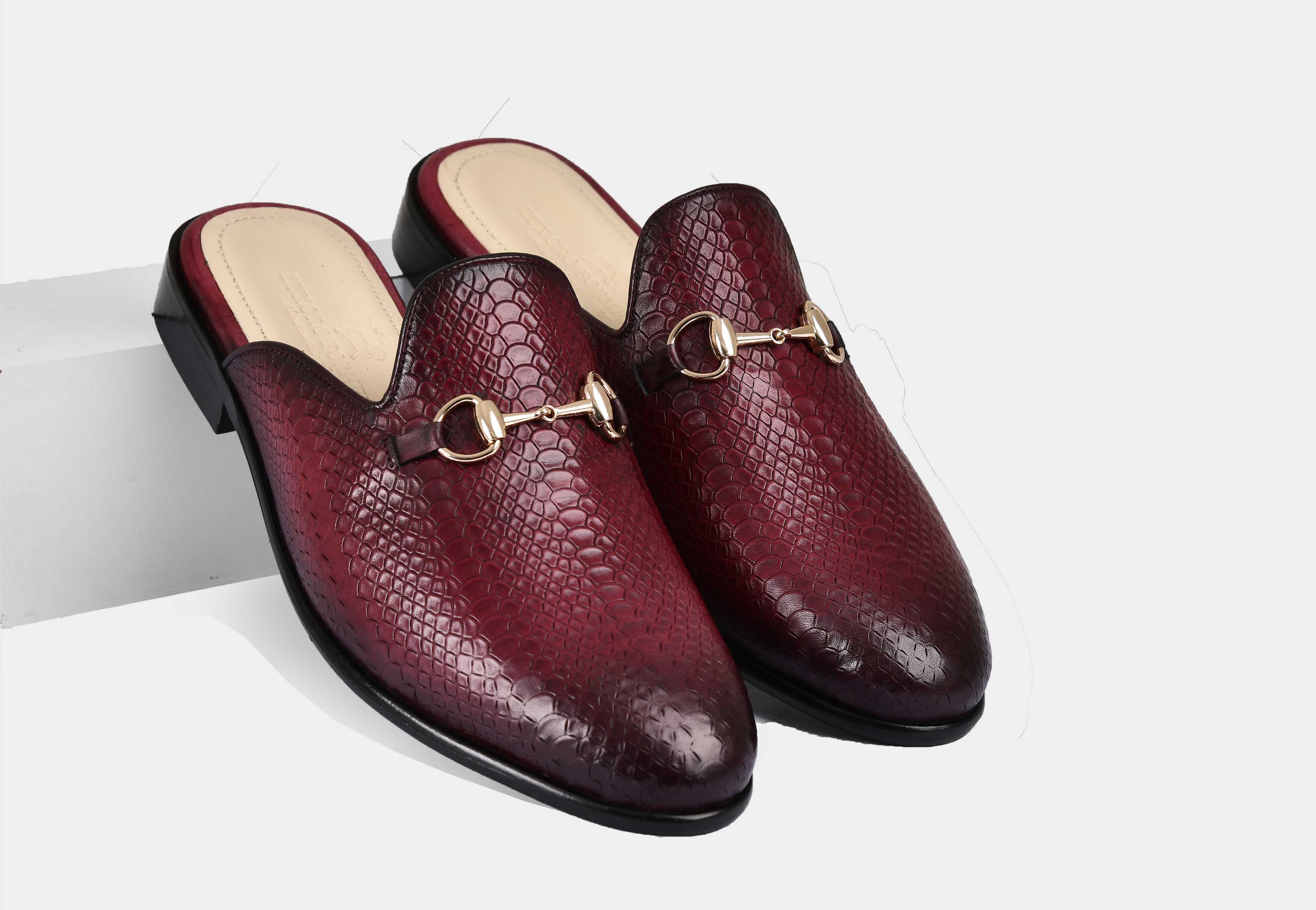 MULE | WINE TEXTURED TRIM