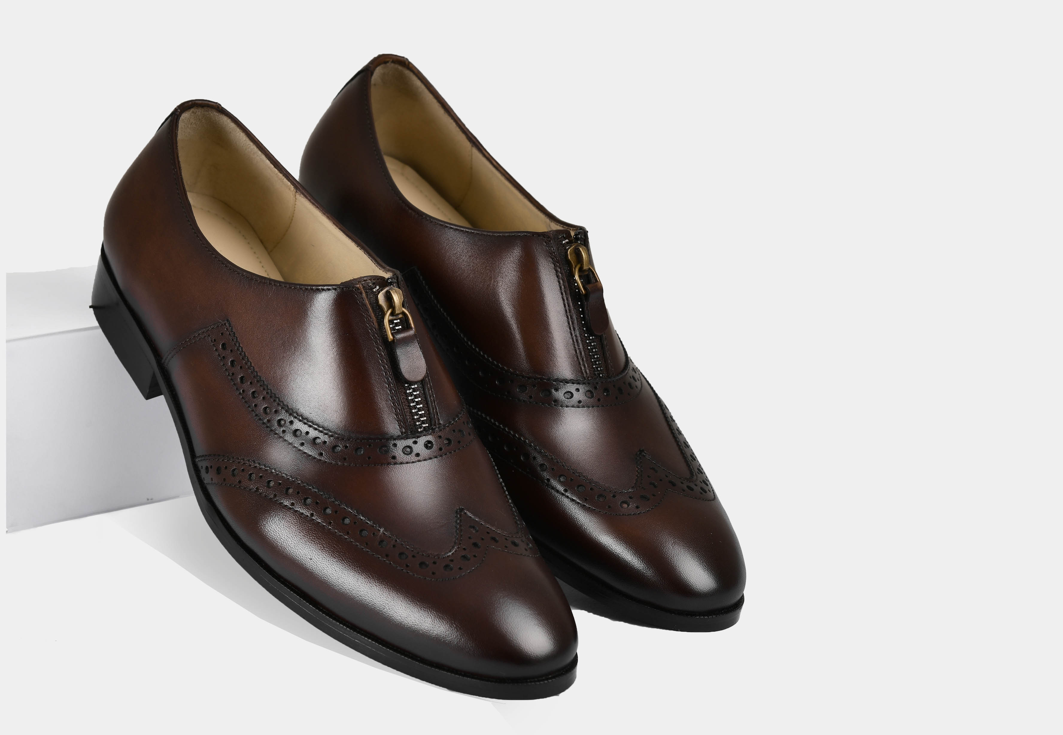 ARCENIO | BROWN (SALE)