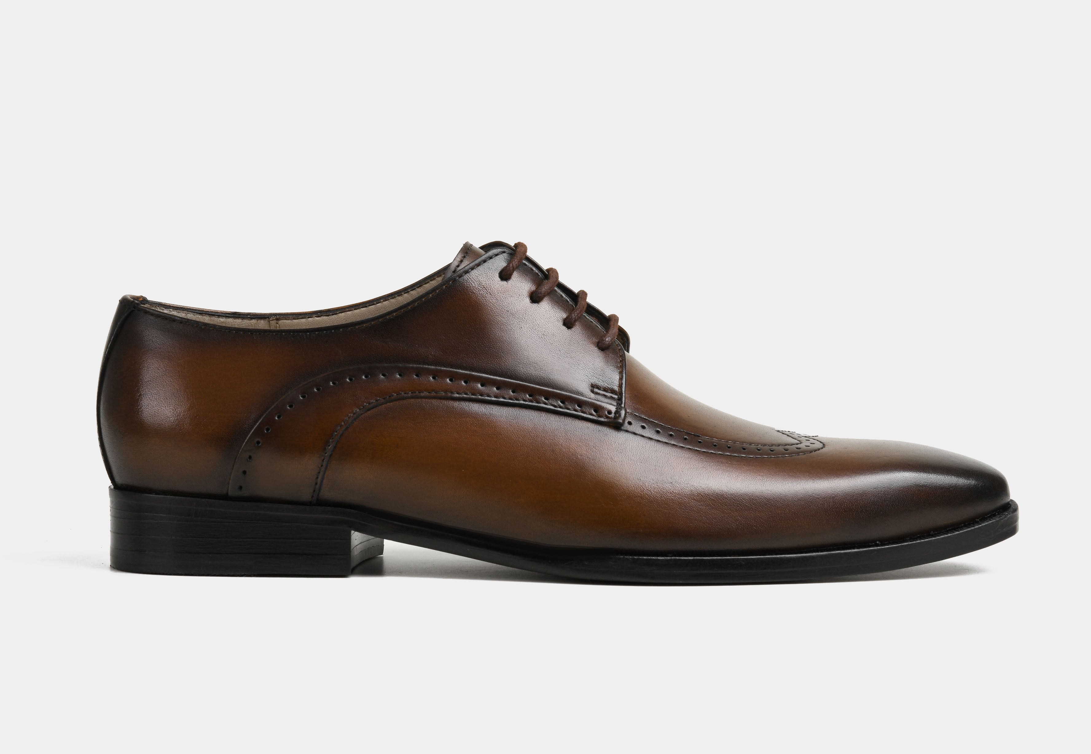 MATEO | MEN BROWN WINGTIP DERBYS