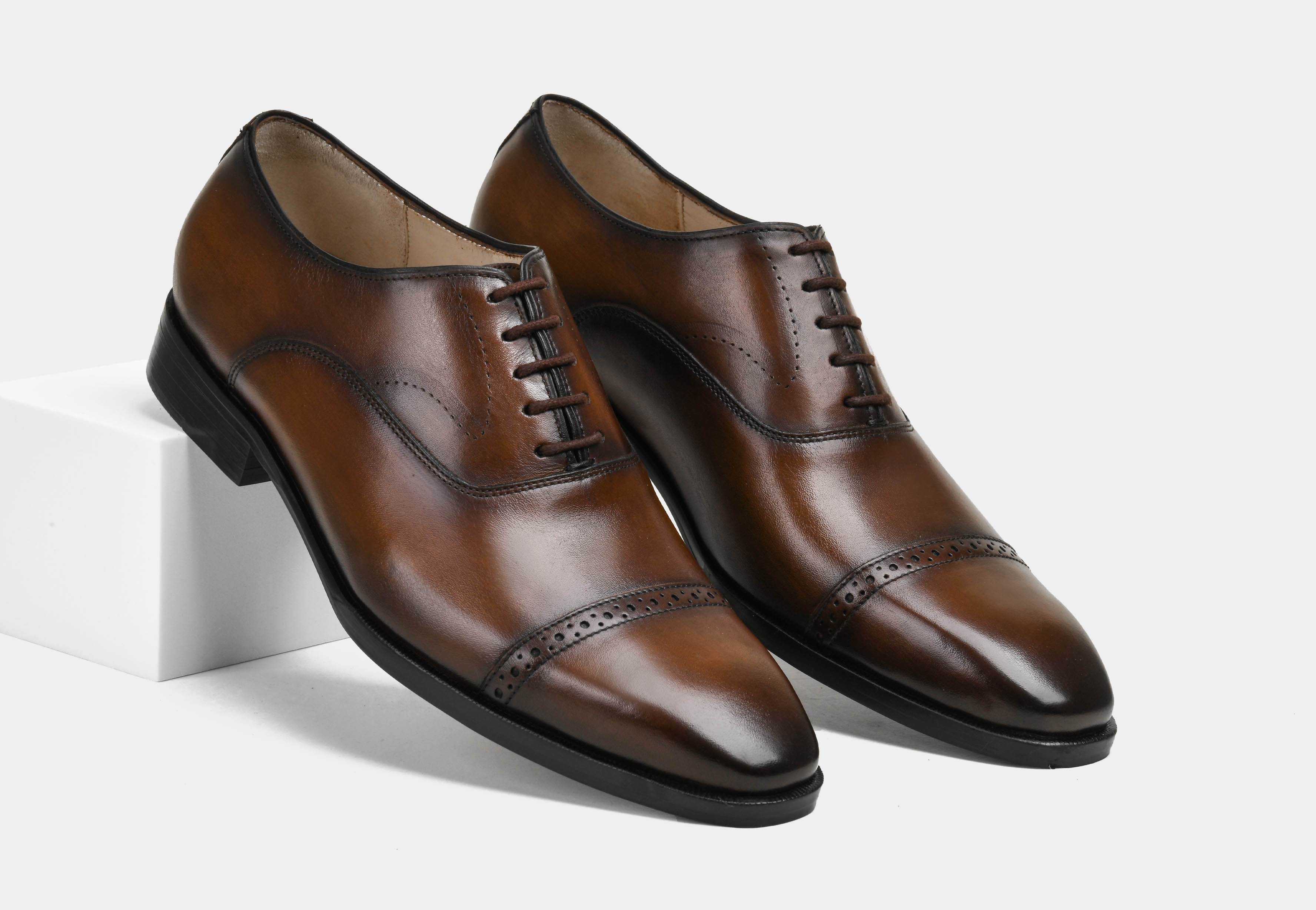 LORENZO | MEN DARK BROWN CAP-TOE OXFORDS