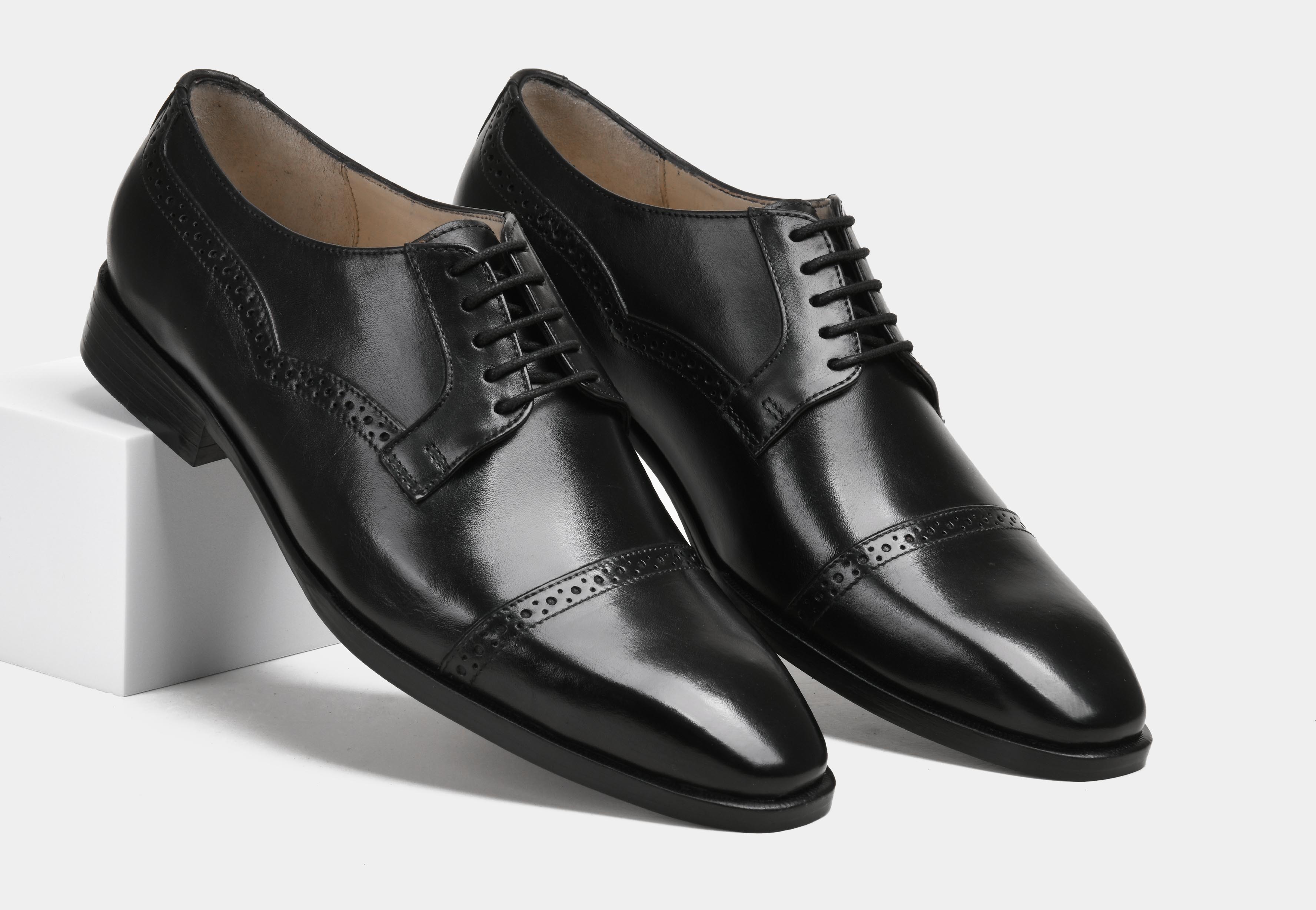 ALFONSO | MEN BLACK CAP-TOE DERBYS