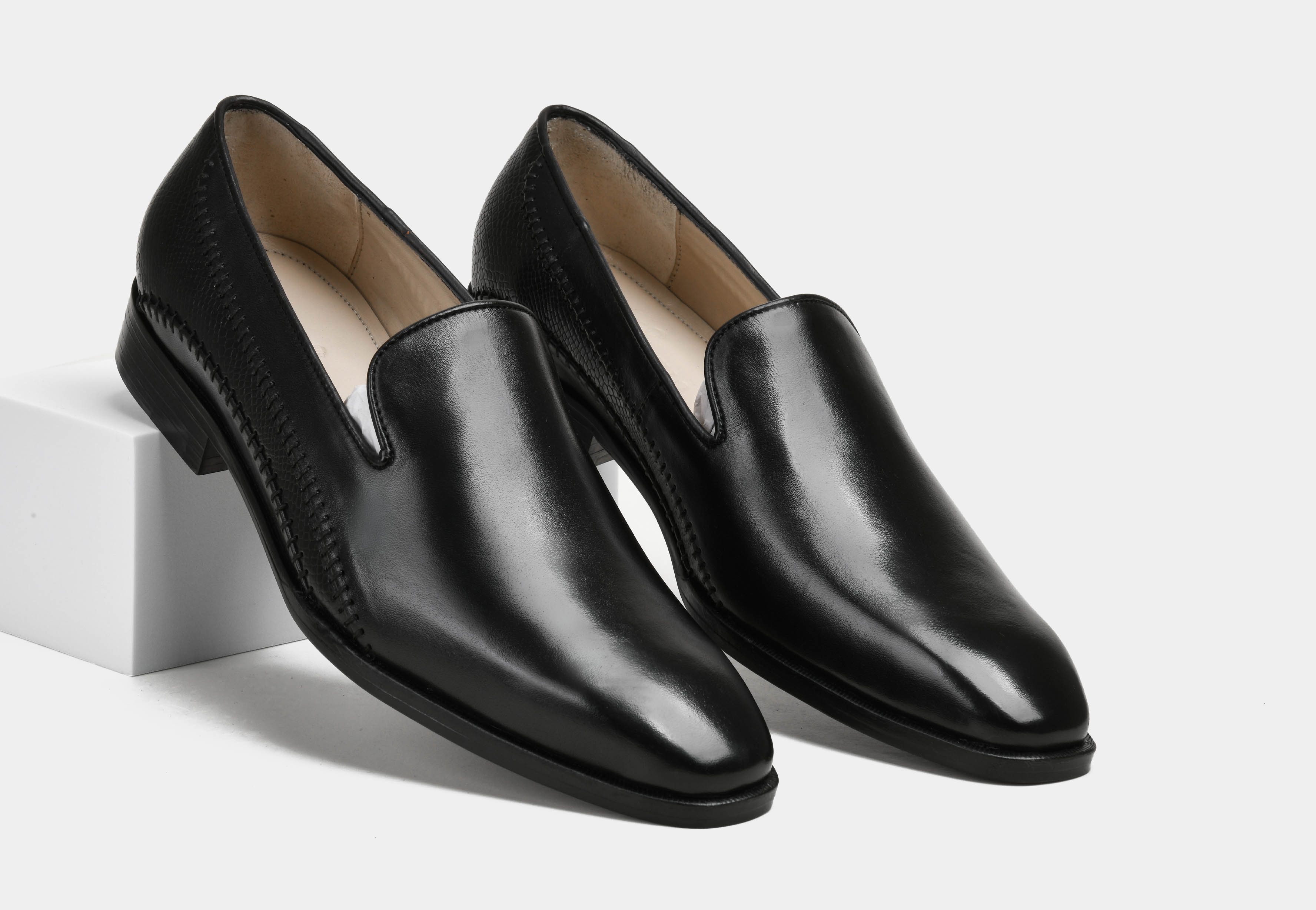 RAFFAELE | MEN BLACK LOAFERS