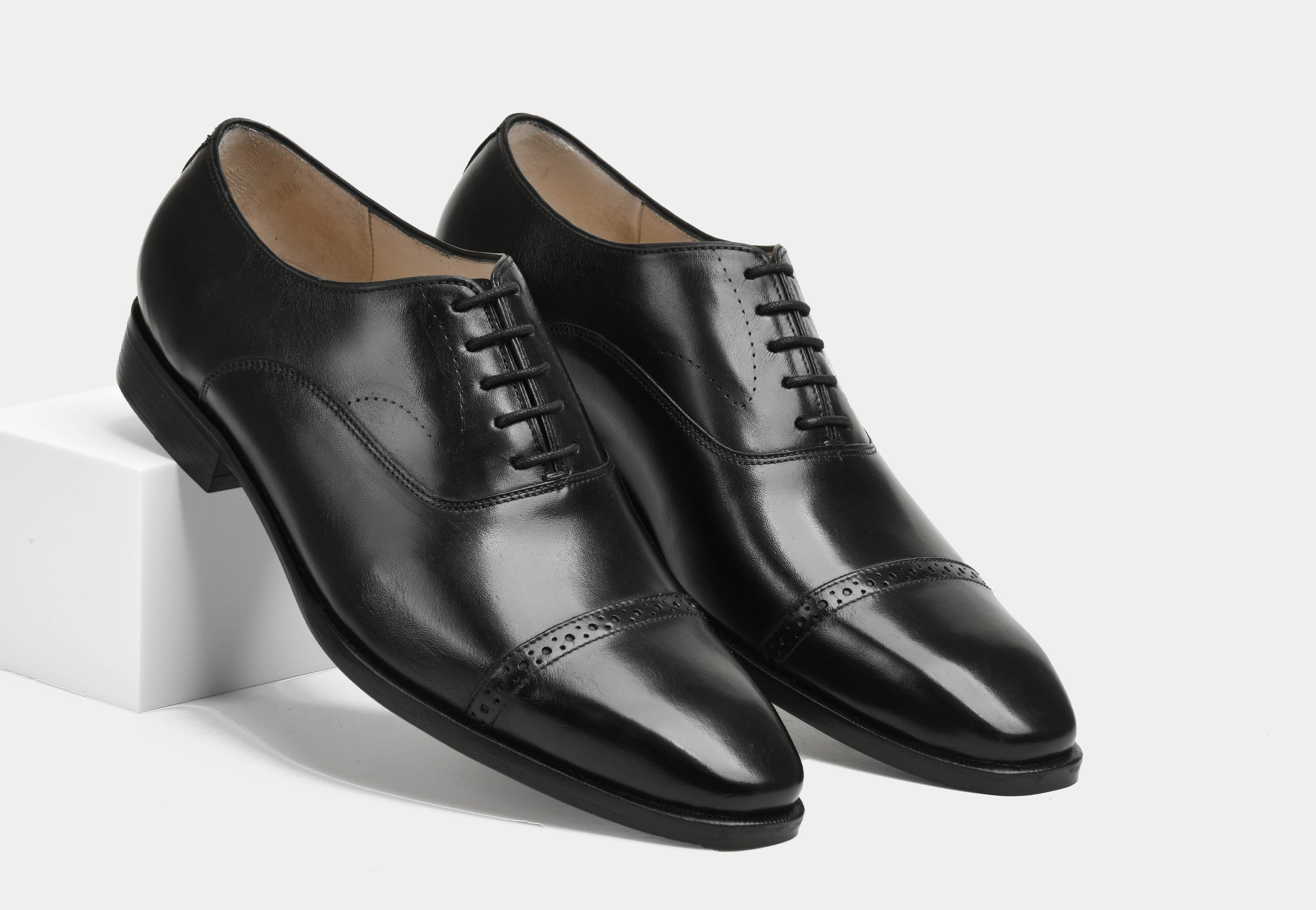 LORENZO | MEN BLACK CAP-TOE OXFORDS