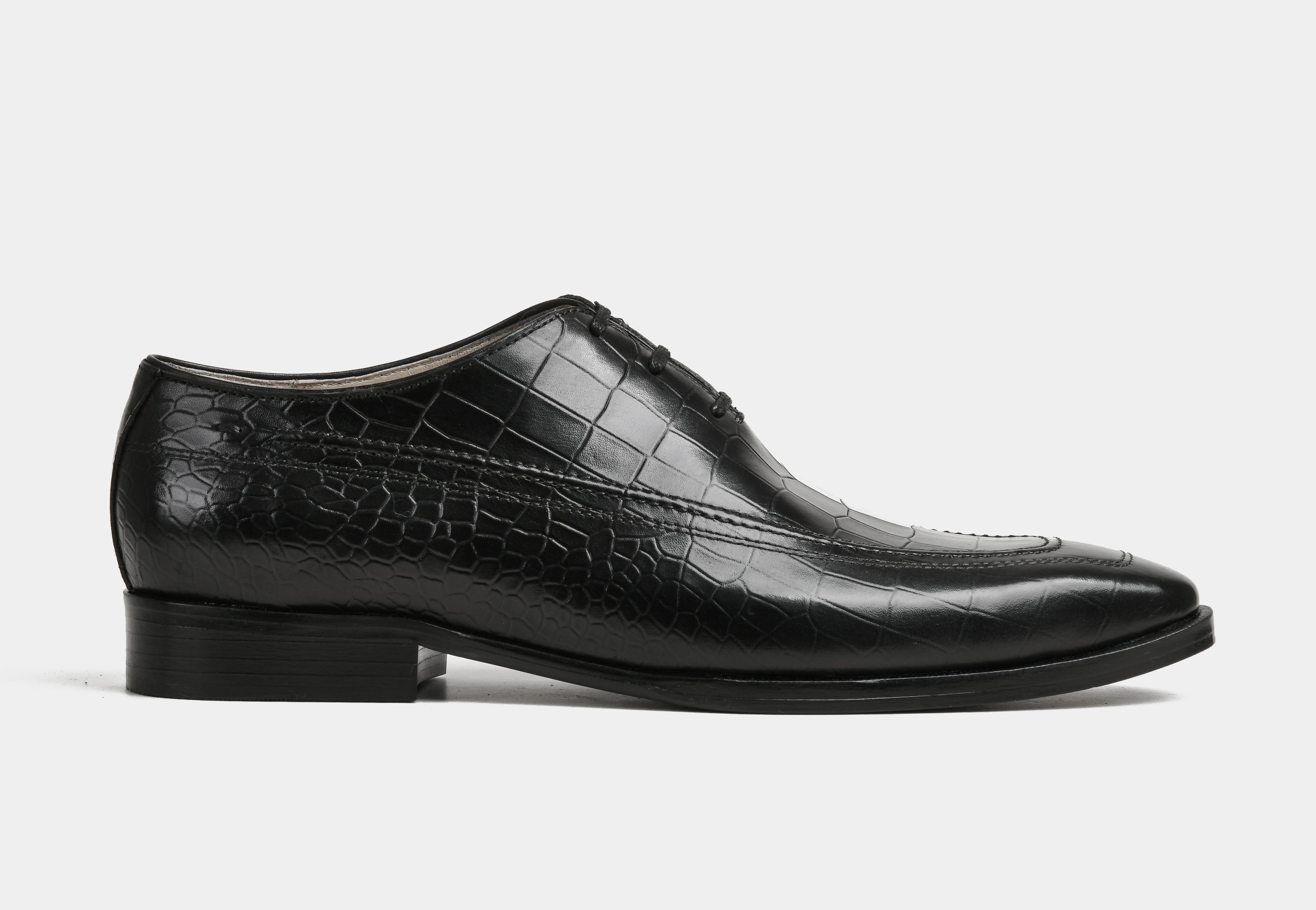 RICCARDO | MEN BLACK CROCO WHOLECUT LACE-UPS