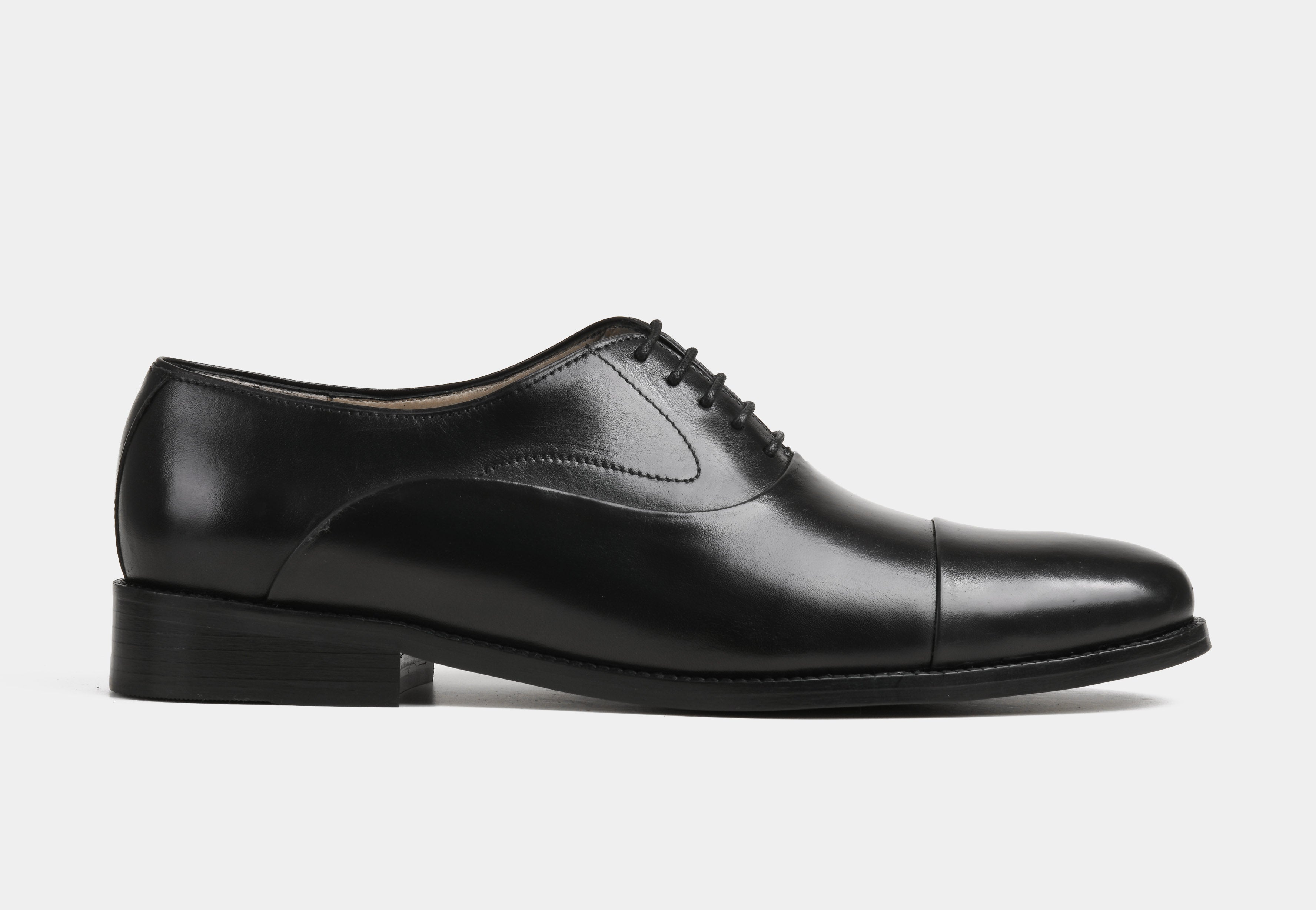 RENATO | MEN BLACK CAP-TOE OXFORDS