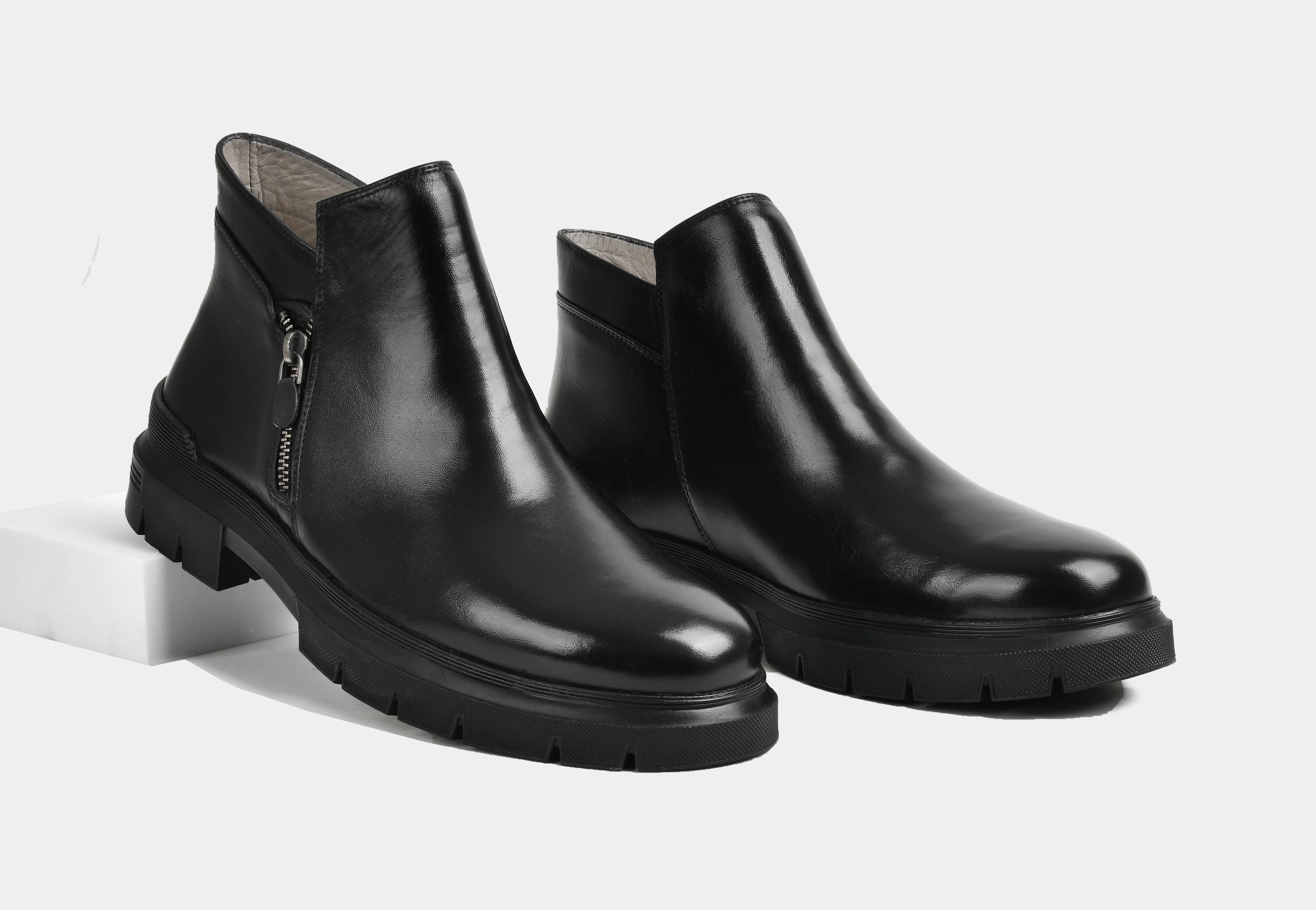 Men Black Zip Boots | StrideGrip