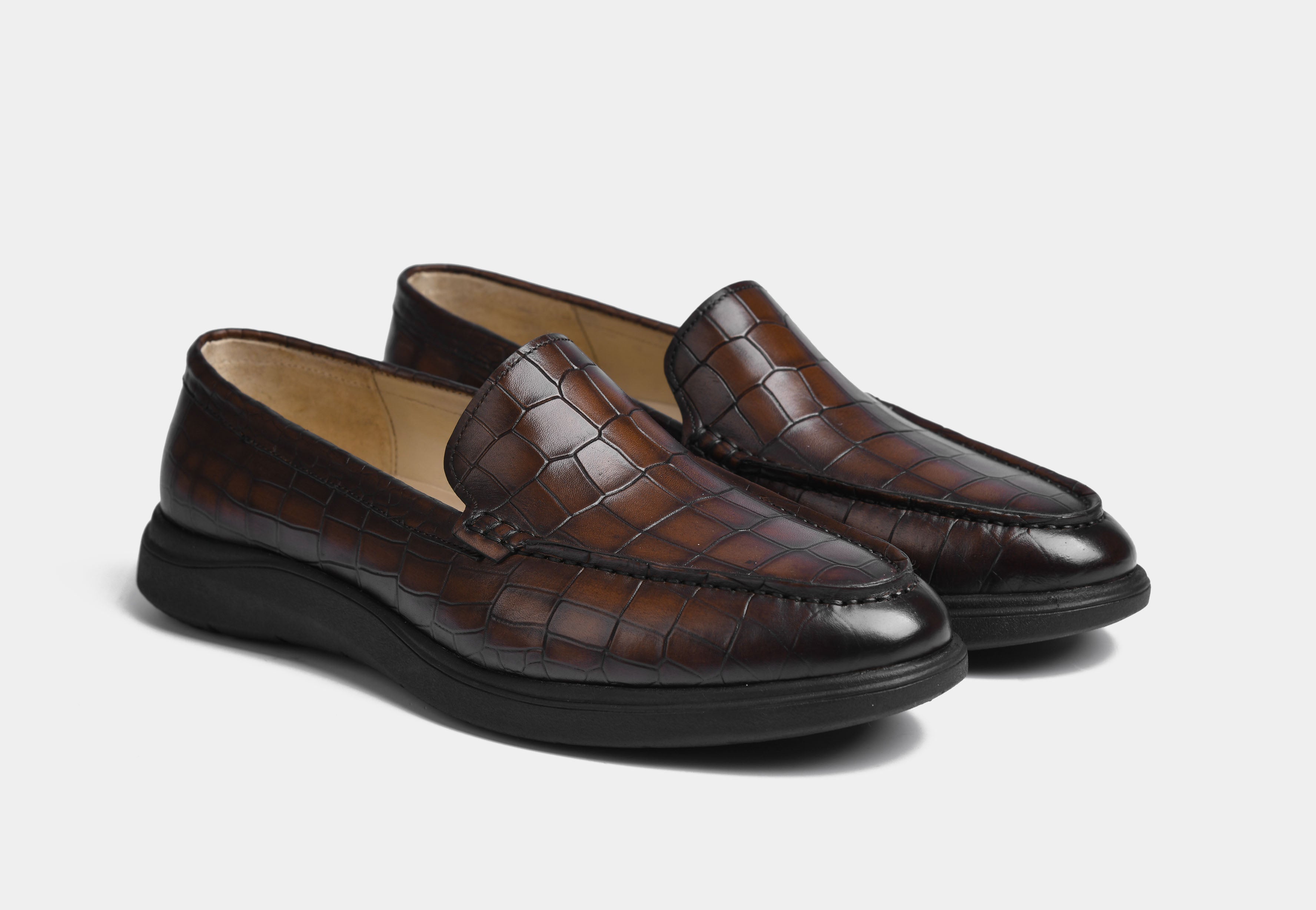BROWN CROC SLIP-ONS | AERO-FLEX