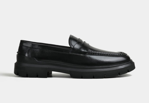 Men Penny Loafers in Black | StrideGrip