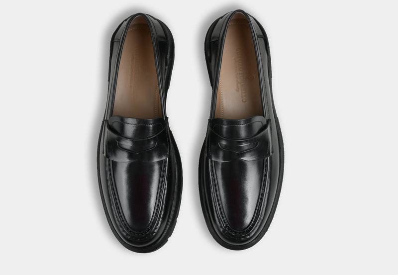 Men Penny Loafers in Black | StrideGrip