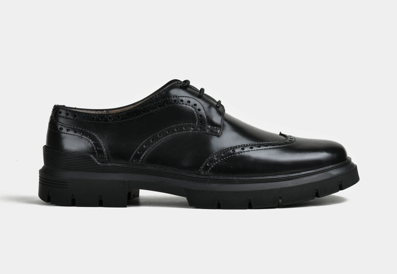 Men Black Brogue Laceups | StrideGrip