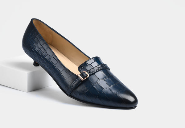 ADELIN LEATHER PUMPS IN CROC BLU