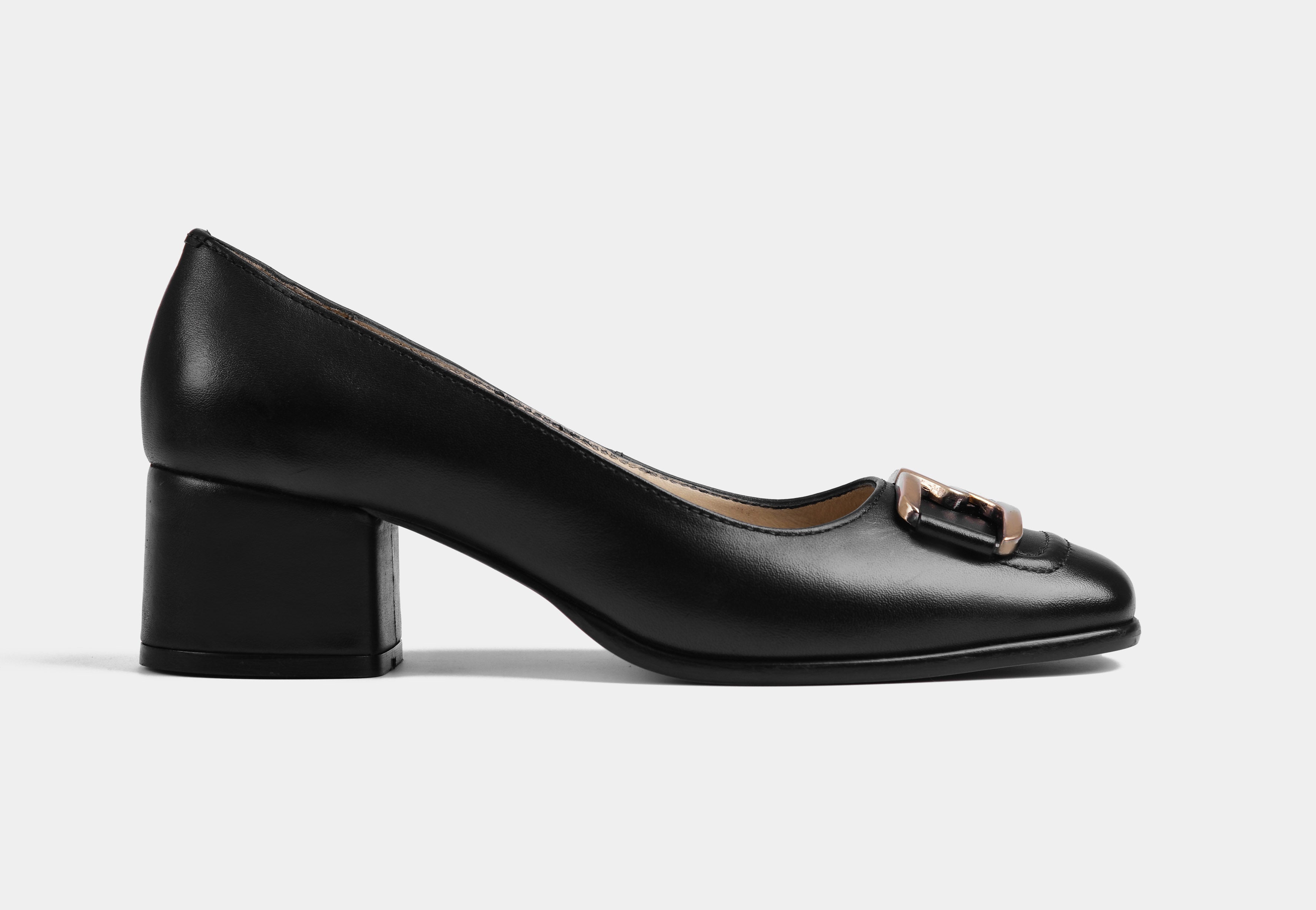 VALENCIA PUMPS IN BLACK LEATHER