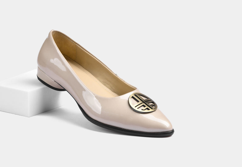 MIRELLA WOMEN LOAFERS IN BEIGE PATENT LEATHER