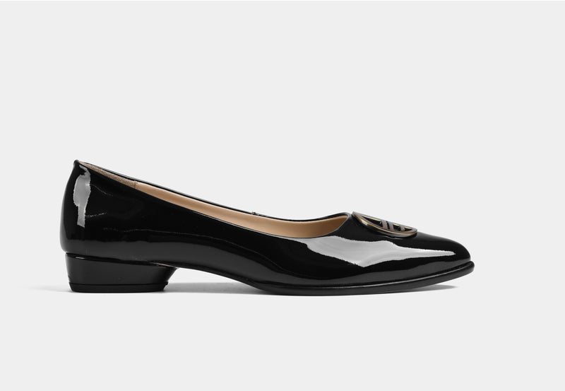 MIRELLA WOMEN LOAFERS IN BLACK PATENT LEATHER