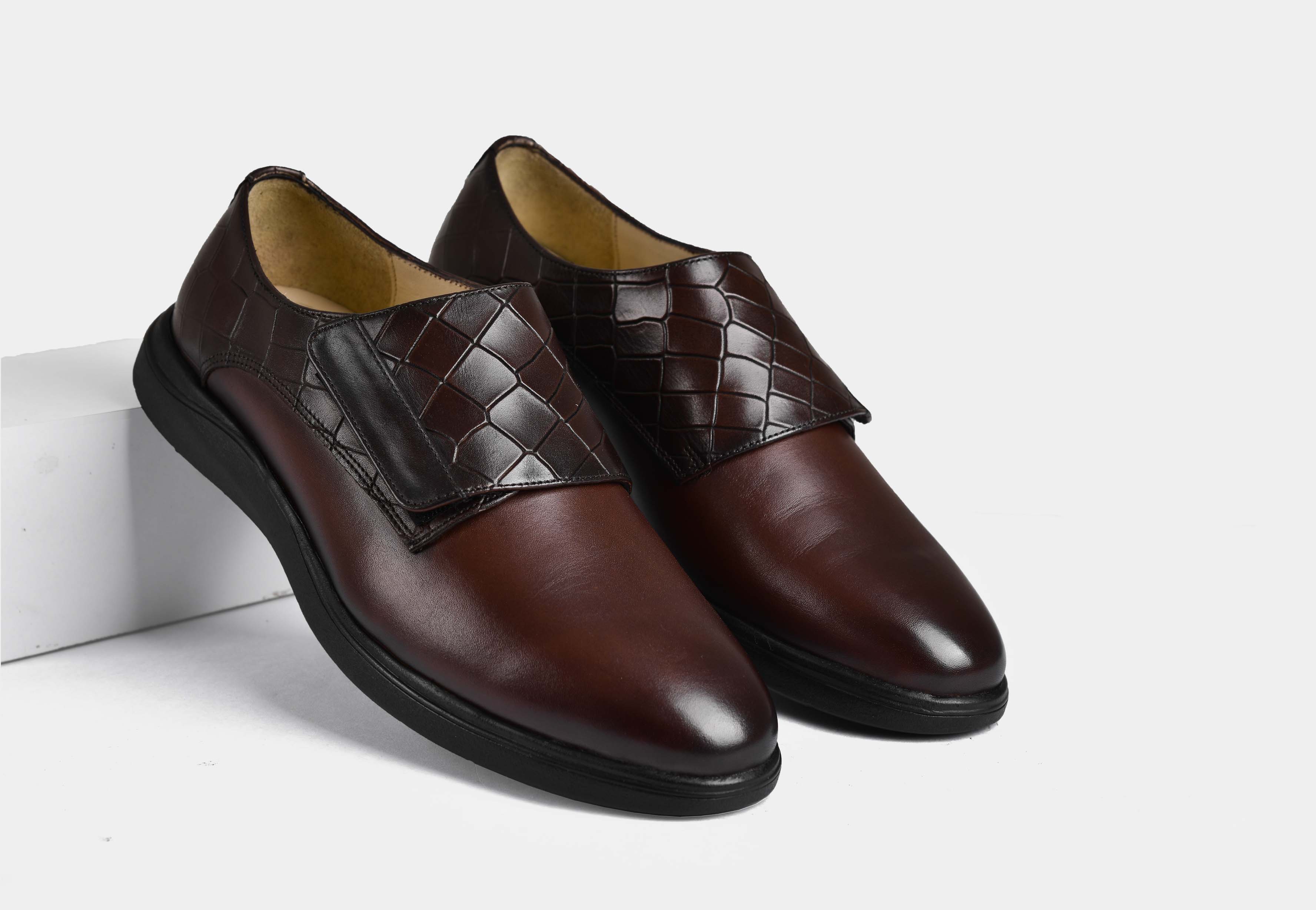 Brown Adjustable Slip -on | Aero-Flex