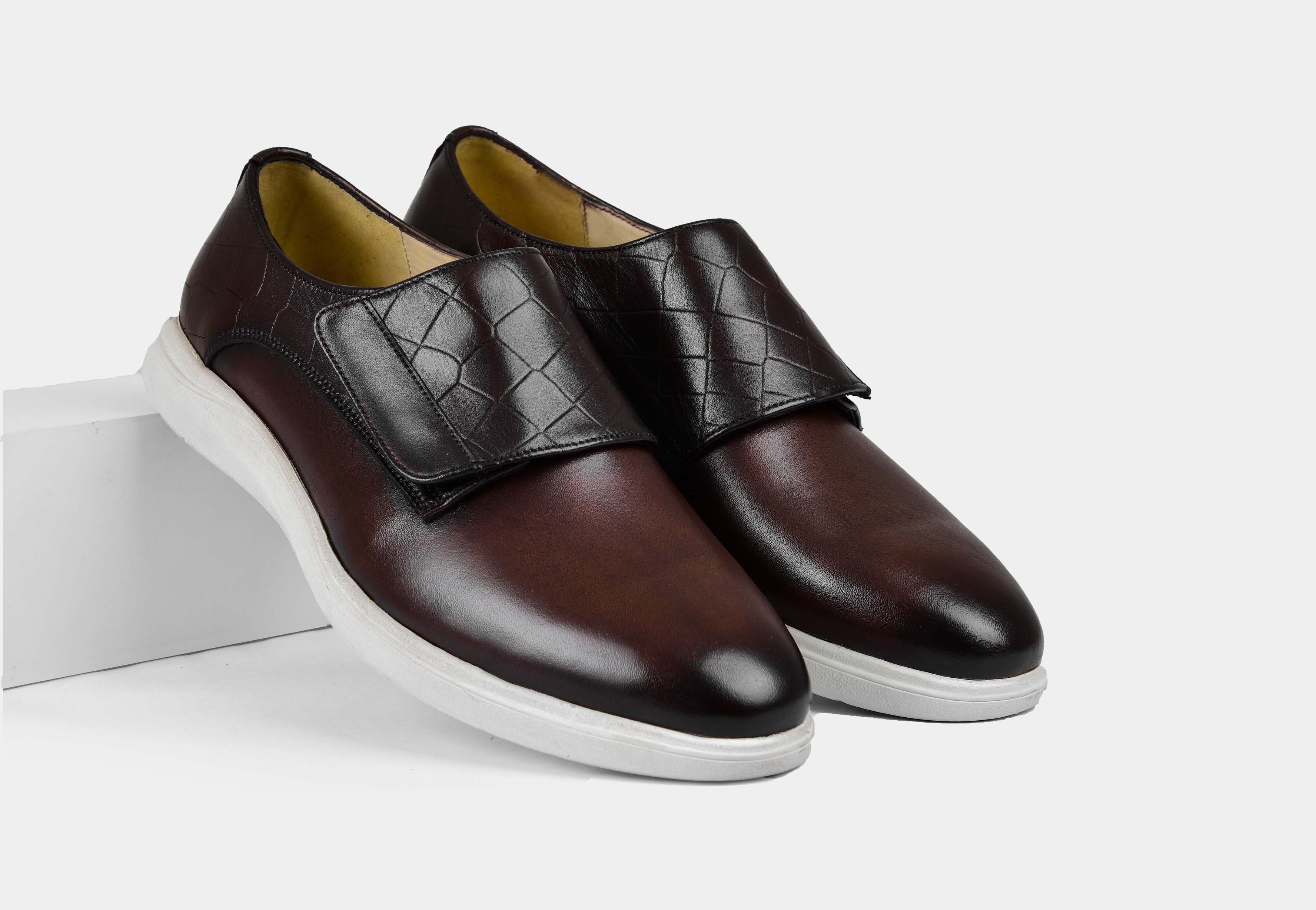 Dual Tone adjustable Slip-ons | Aero-Flex