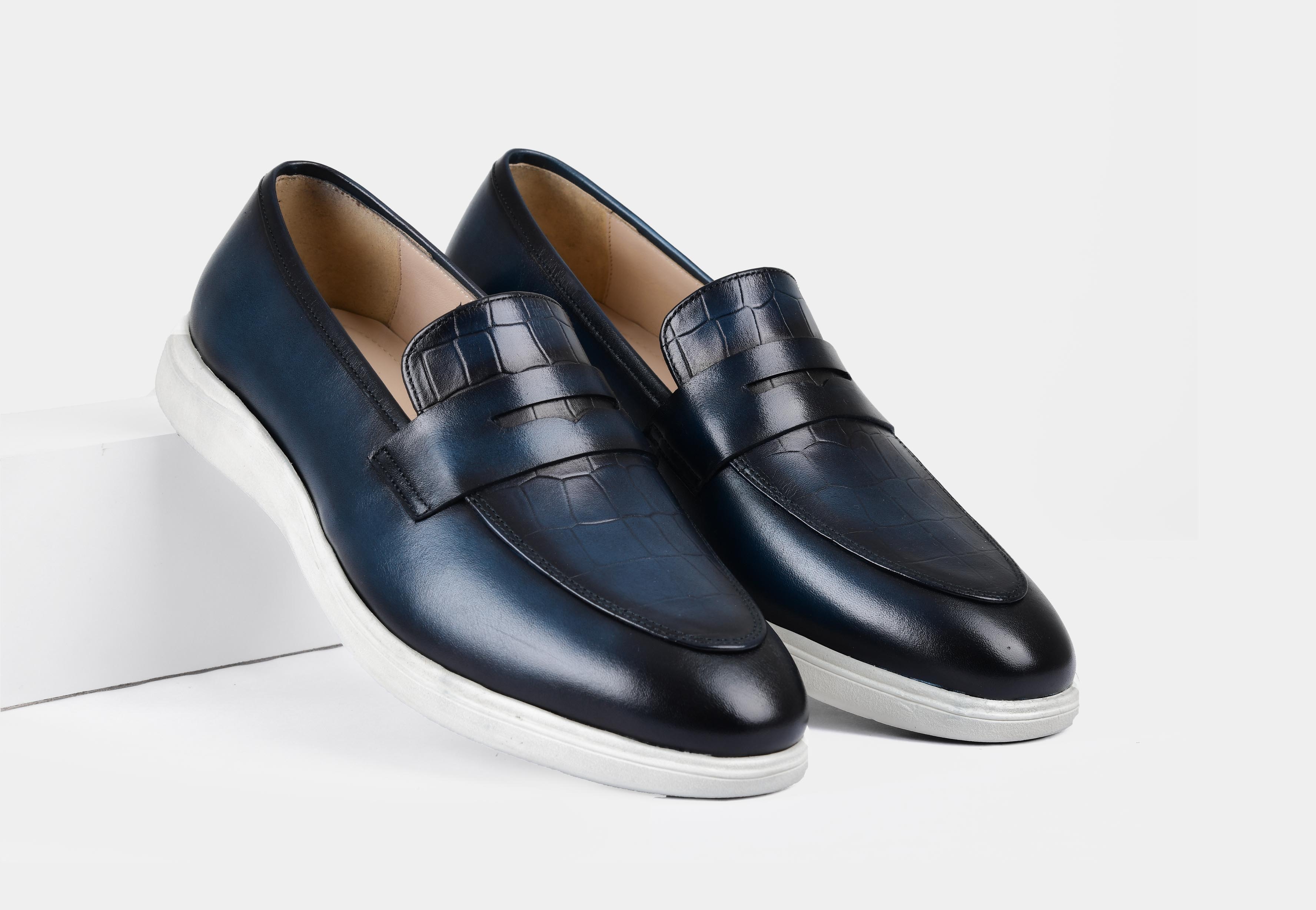 Blue Croc Penny Slip-on | Aero-Flex
